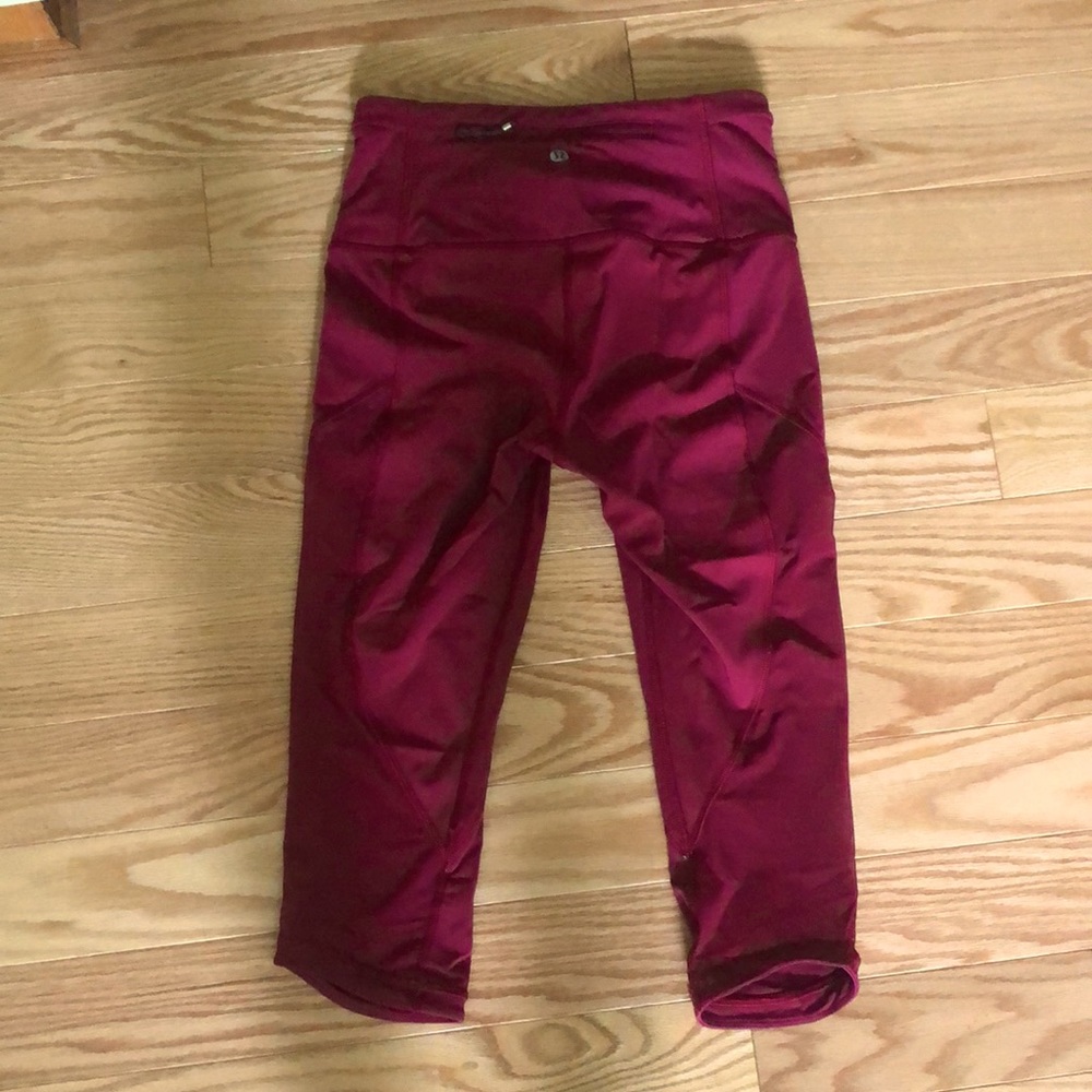 Lululemon Running Crops - Picture 2 of 3